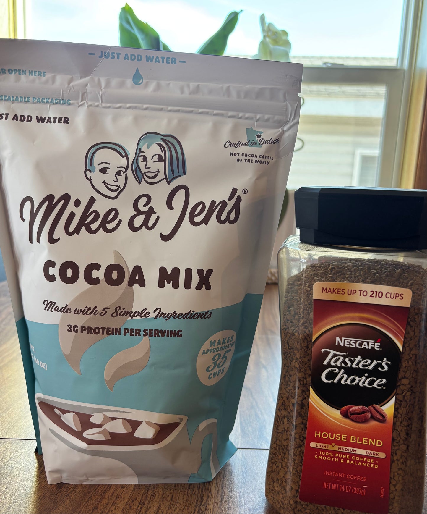 Case: Club-Size Hot Cocoa (8 bags)